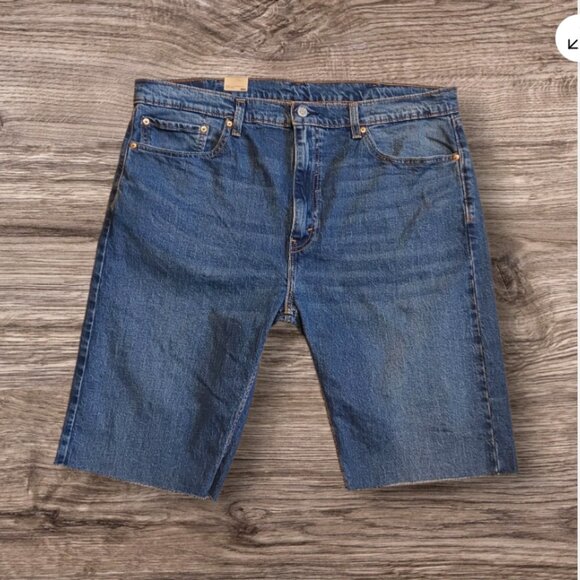 Levi's 505 Jean Denim Cut Off Shorts Mens Size 40 Blue 5 Pocket Medium Wash NEW - Picture 1 of 9